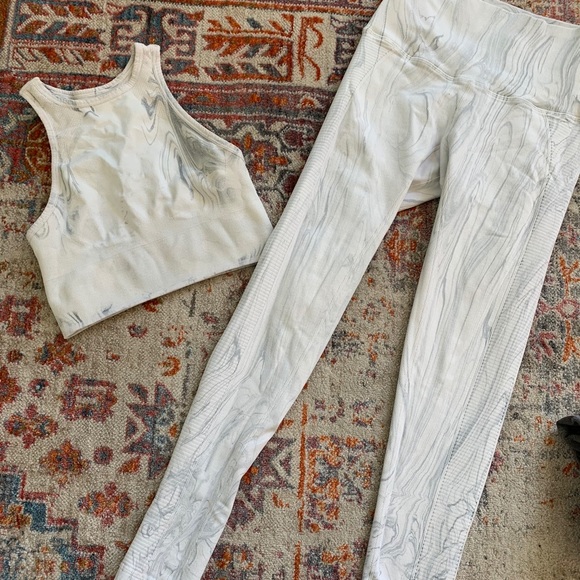 Limited edition marble set - Picture 1 of 1